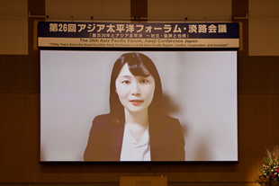 写真　西浦　まどか氏